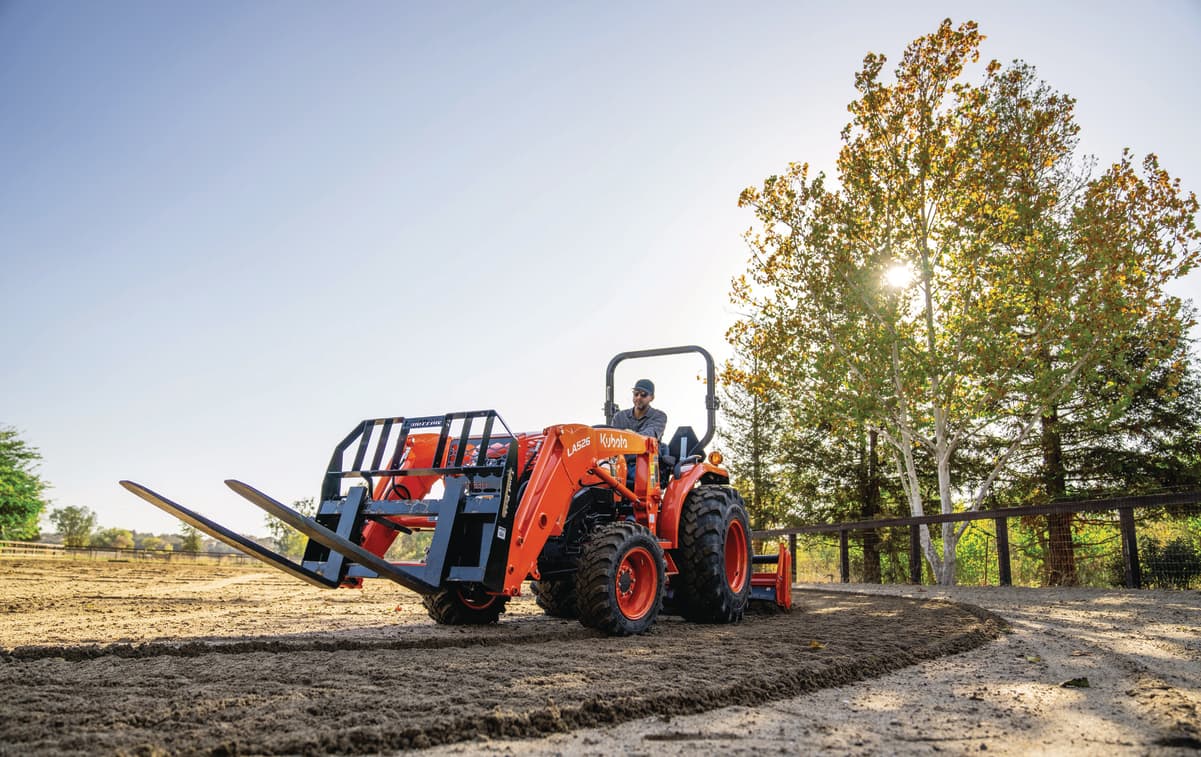 Kubota L3902 with pallet forks